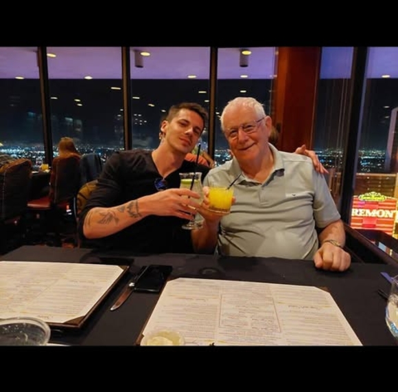 Meet your Posher, Sean - Picture 1 of 1